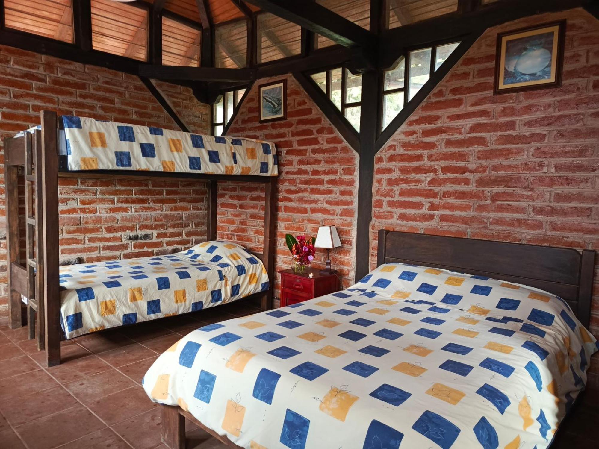 Milpe Hosteria Sapos Y Ranas מראה חיצוני תמונה